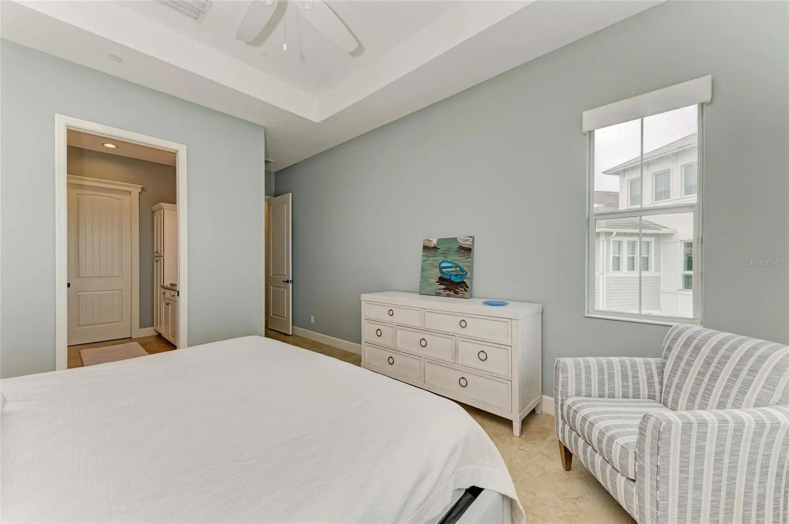 258 SAPPHIRE LAKE DR #202, #202