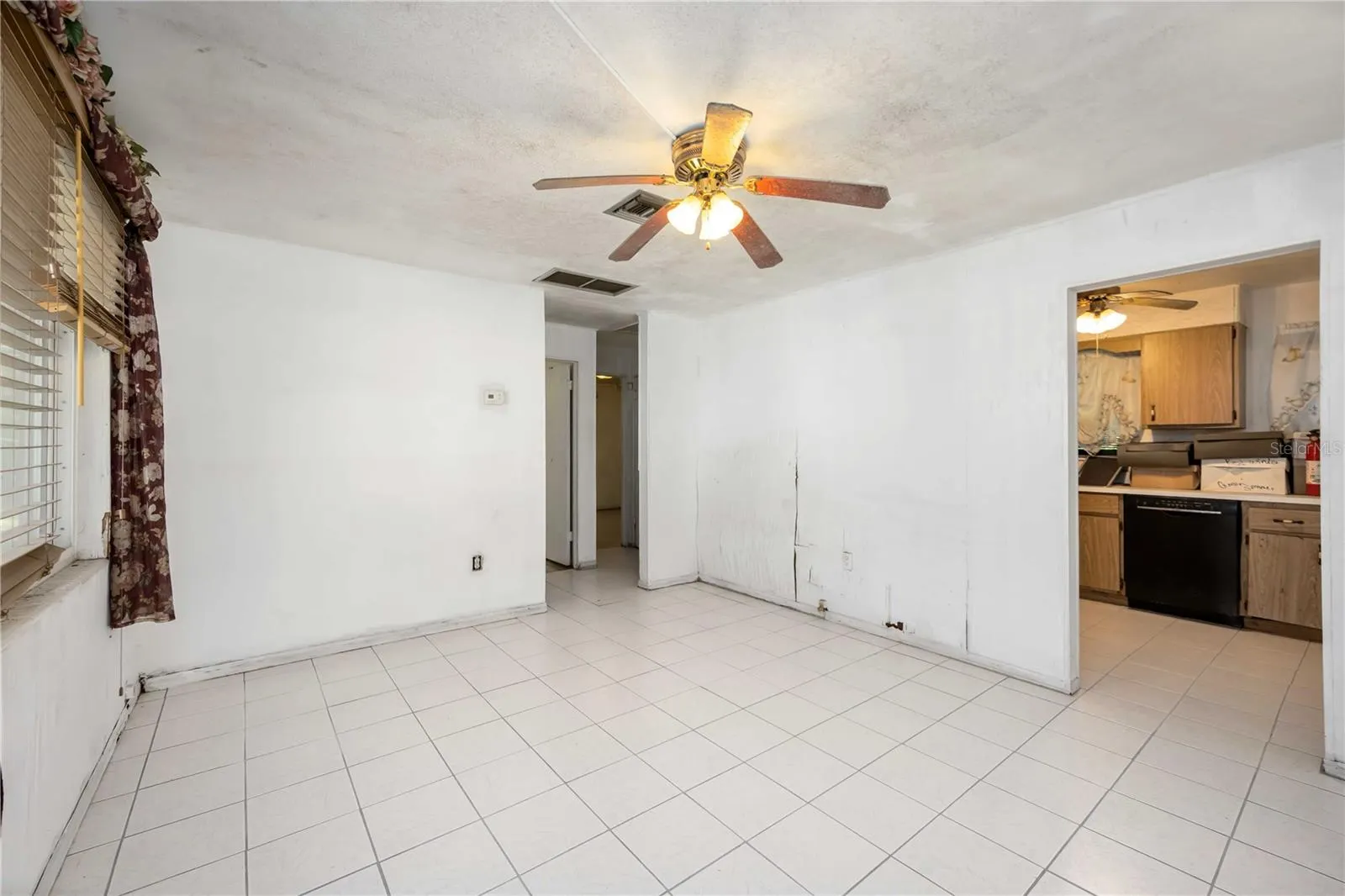 2822 PALMADELIA AVE