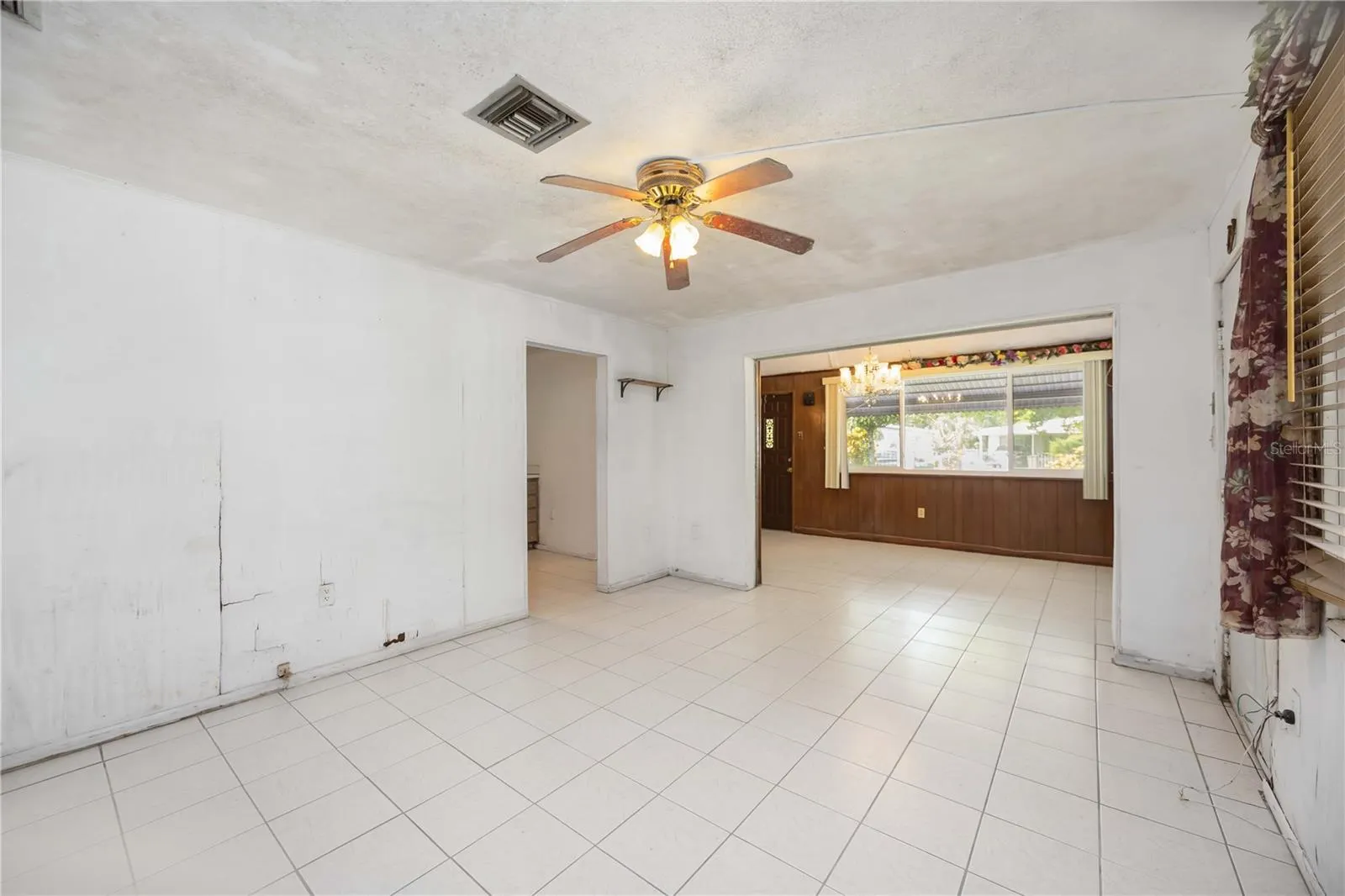 2822 PALMADELIA AVE