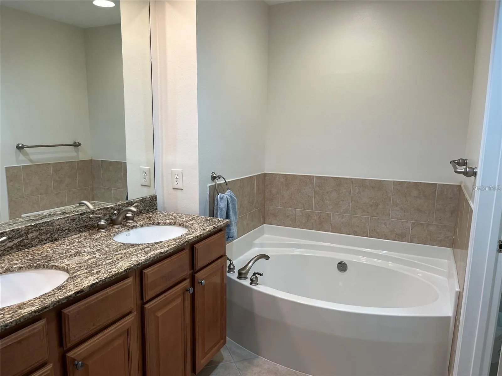 303 3RD AVE W #301, #301