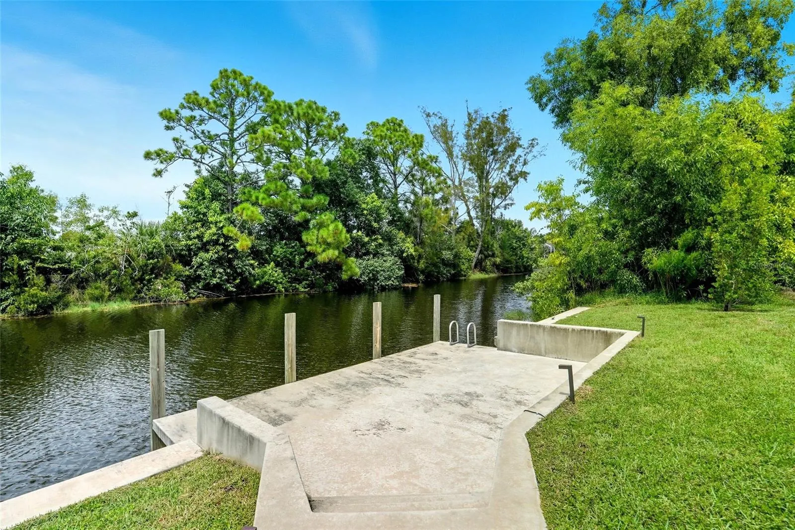 1418 SW 1ST PL
