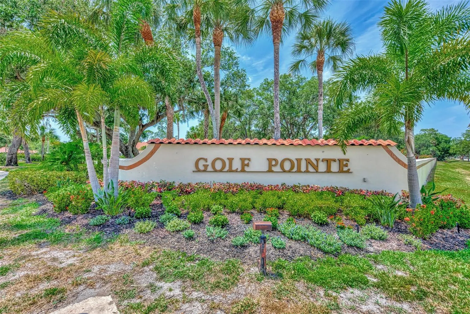 5651 GOLF POINTE DR