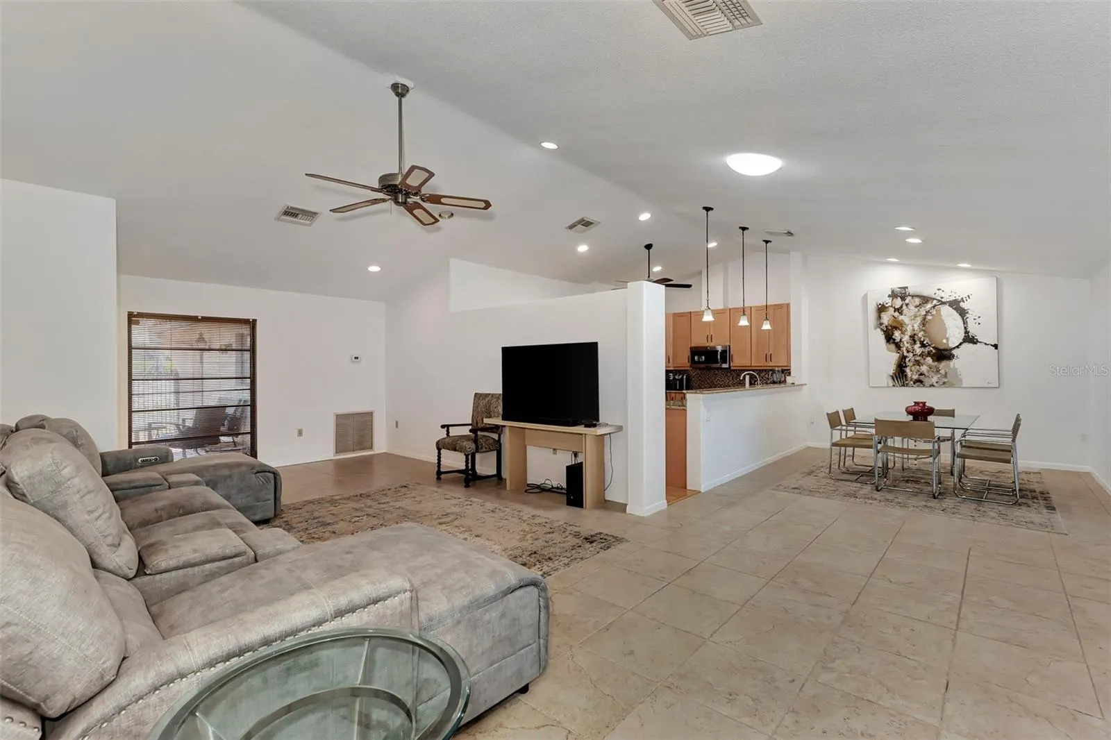5651 GOLF POINTE DR