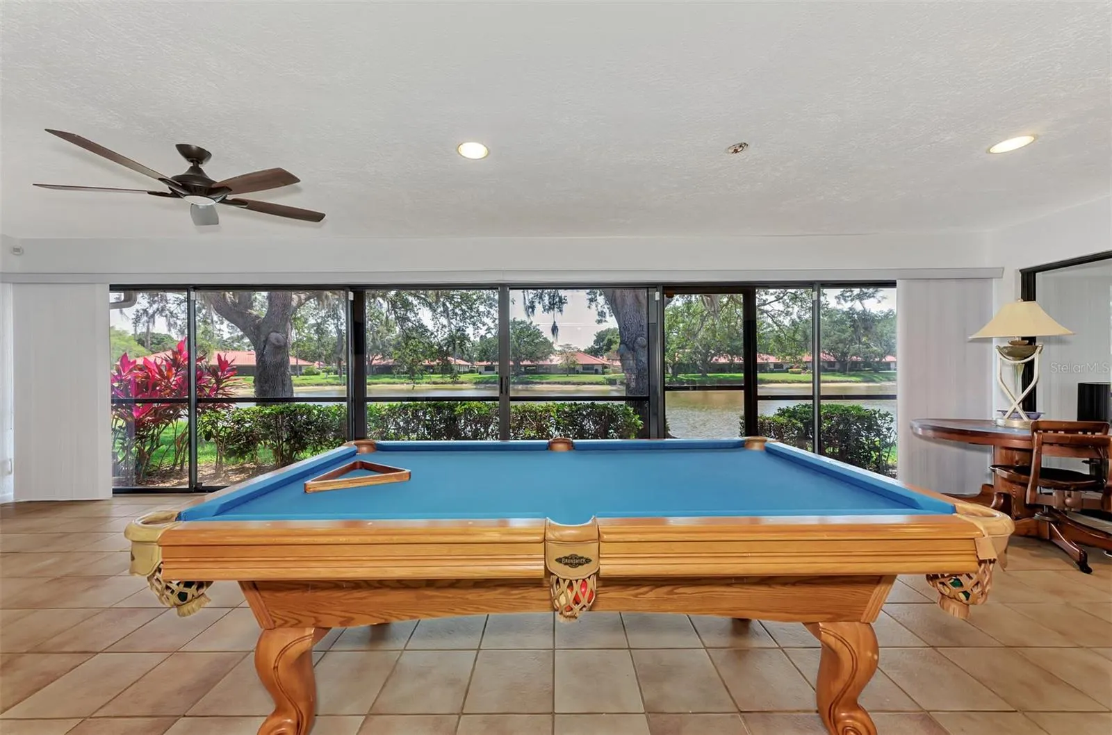 5651 GOLF POINTE DR