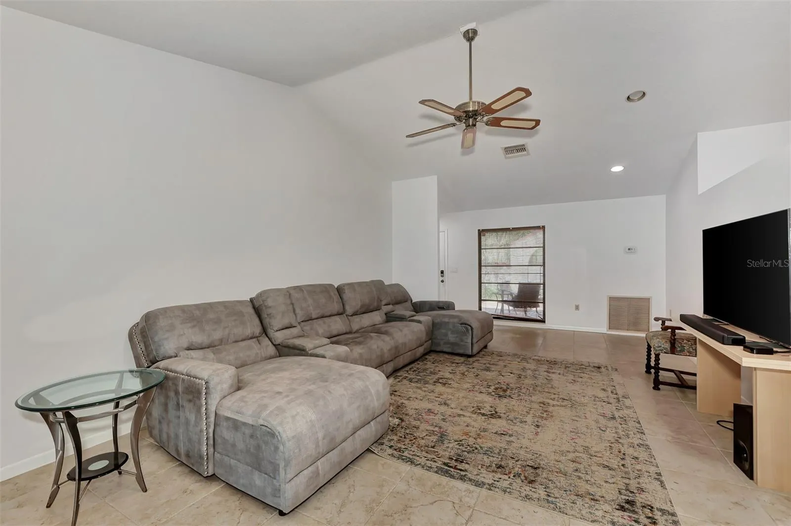 5651 GOLF POINTE DR