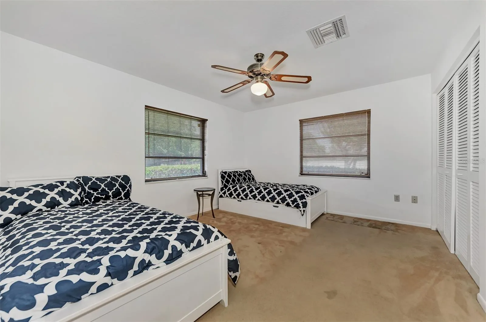 5651 GOLF POINTE DR