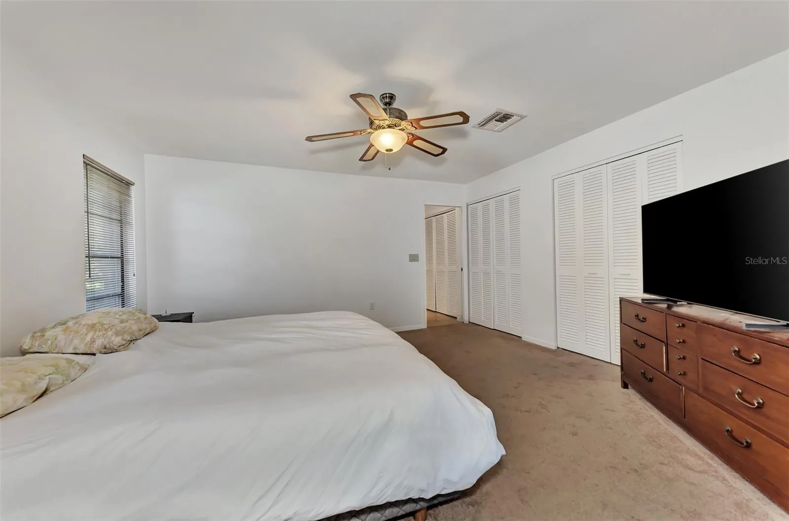 5651 GOLF POINTE DR