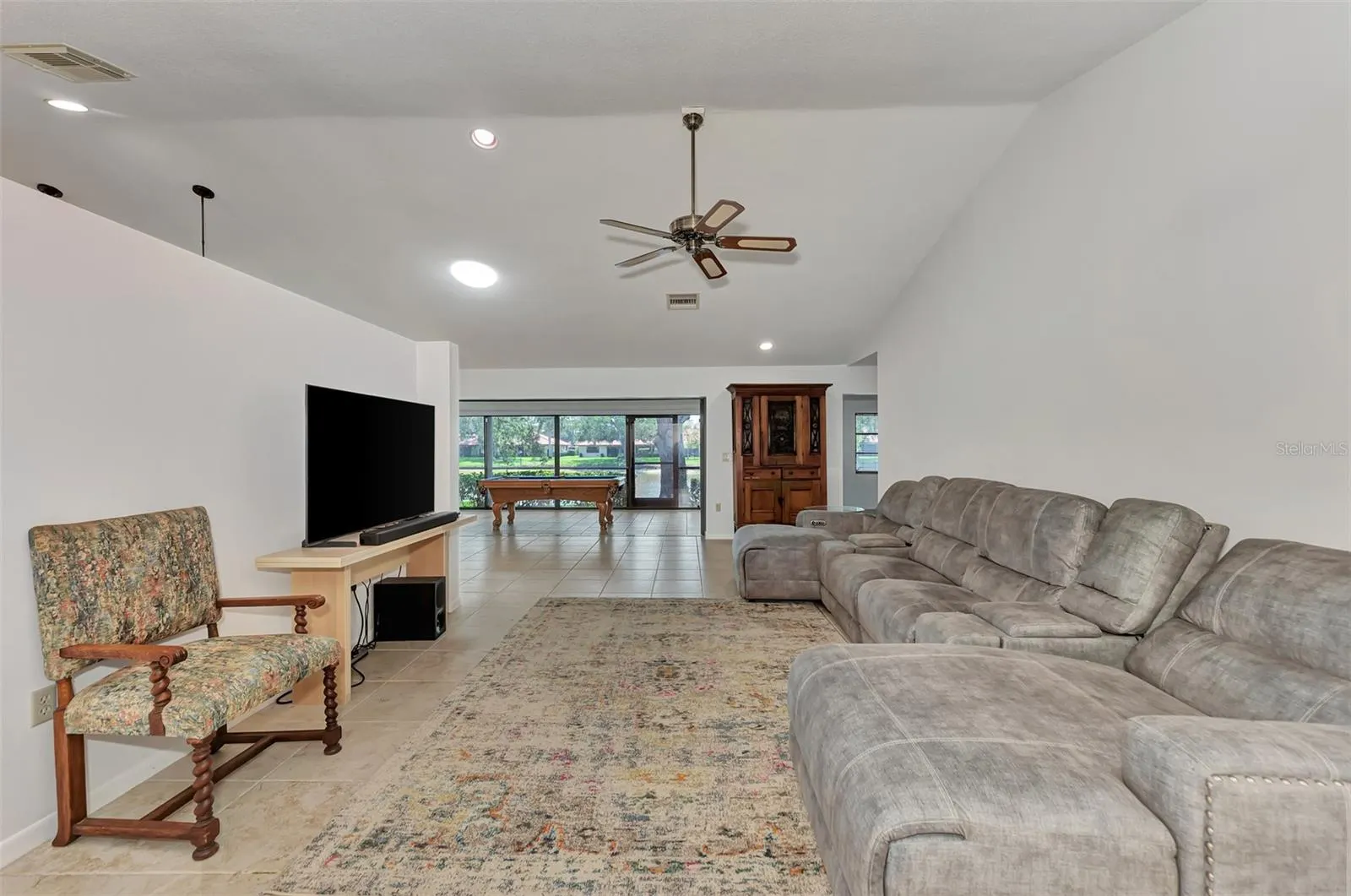 5651 GOLF POINTE DR
