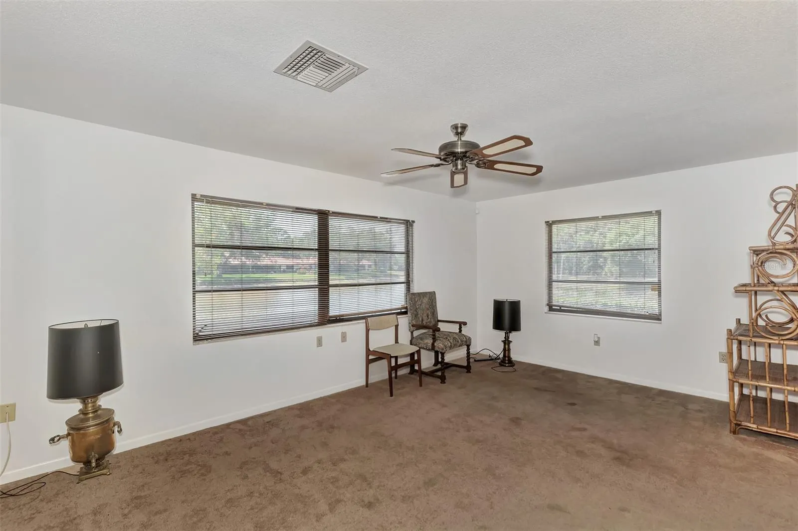 5651 GOLF POINTE DR