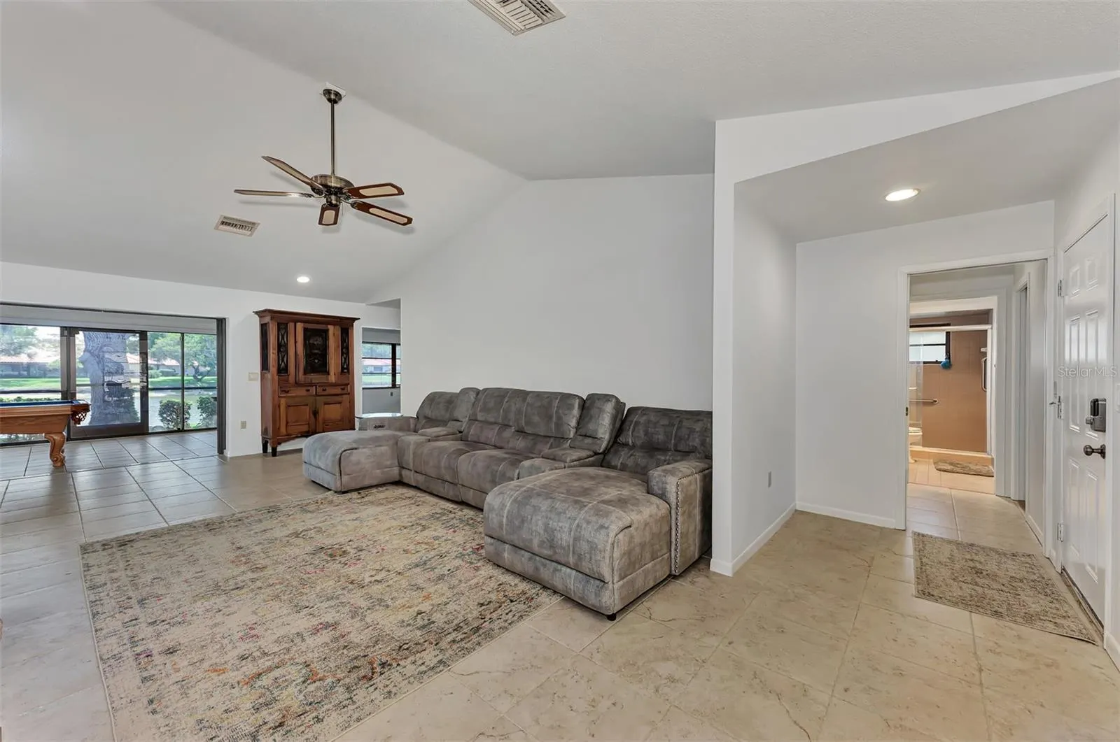 5651 GOLF POINTE DR