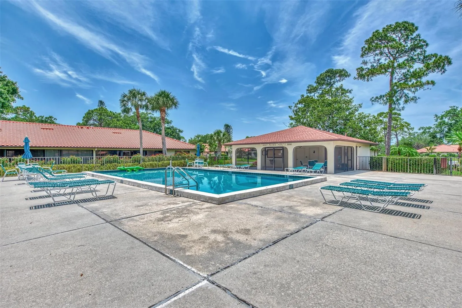 5651 GOLF POINTE DR