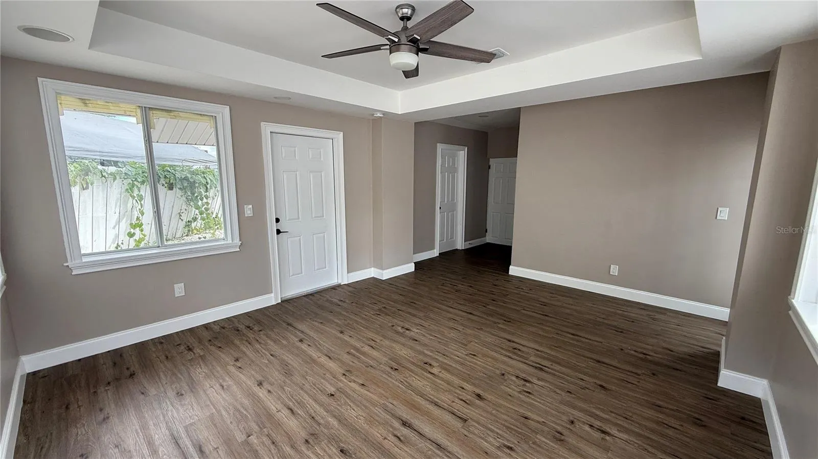 3620 E TAMPA CIR