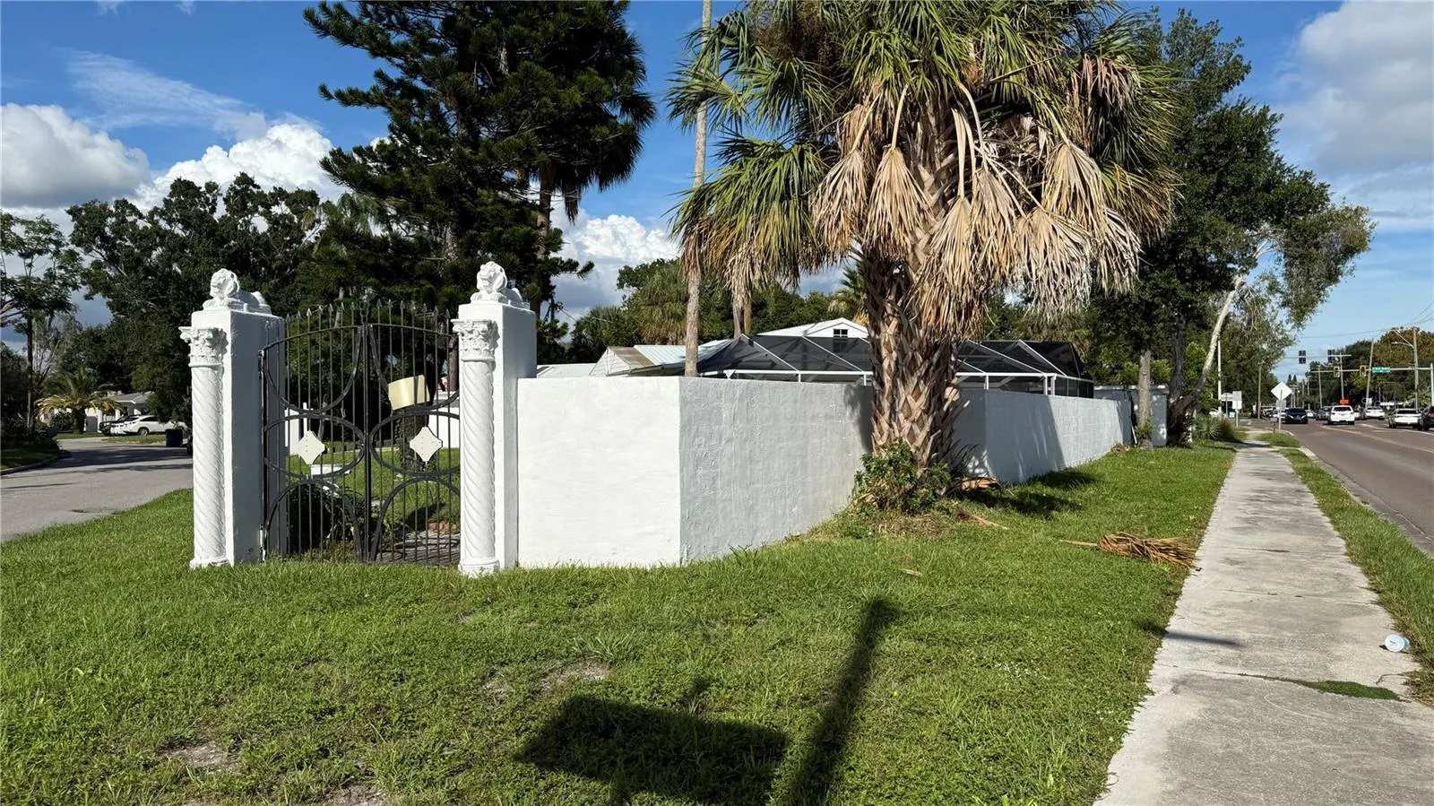 3620 E TAMPA CIR
