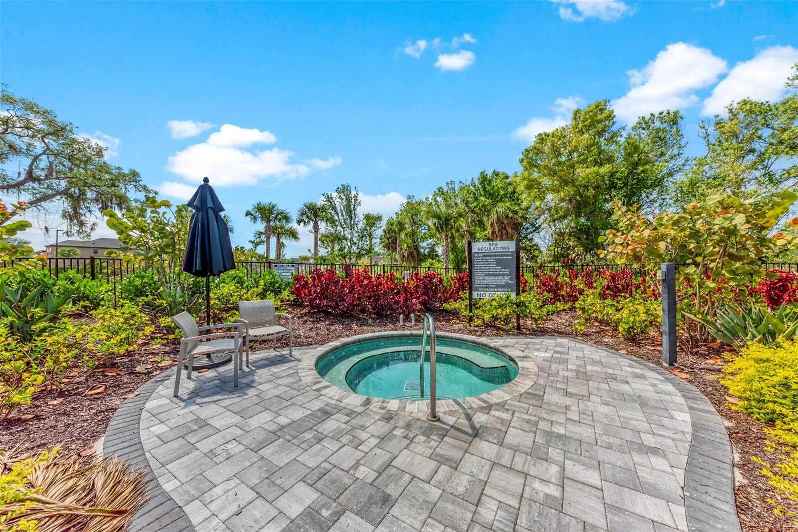 15113 SHADY PALMS LN