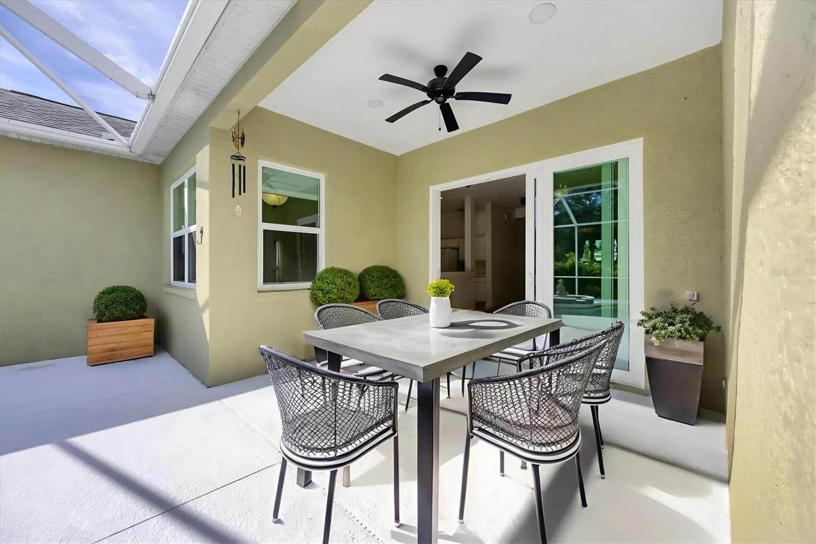 331 LONDONDERRY DR