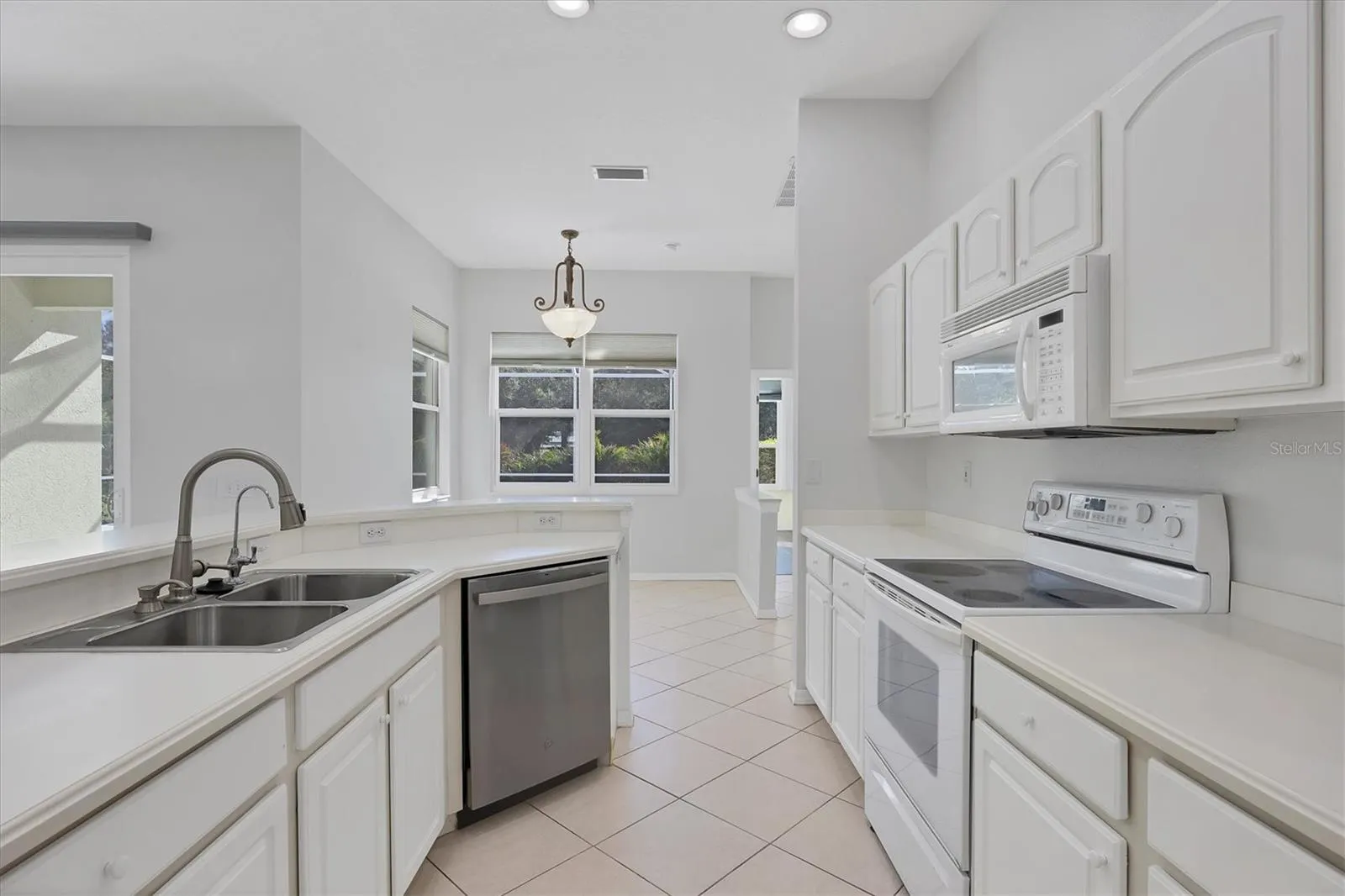331 LONDONDERRY DR