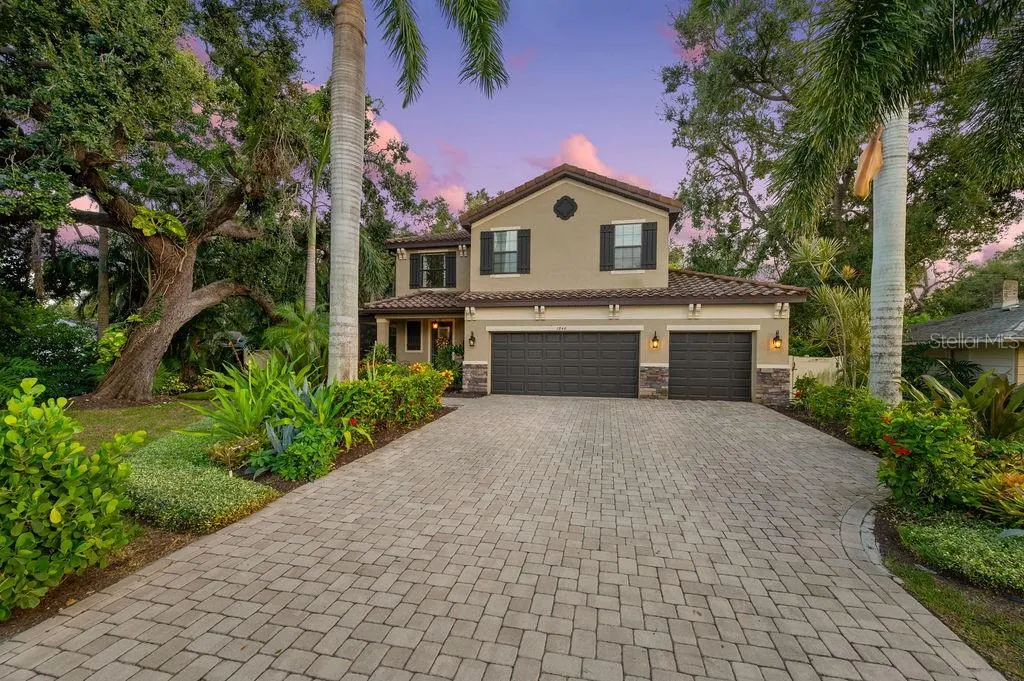 1846 JASMINE DR