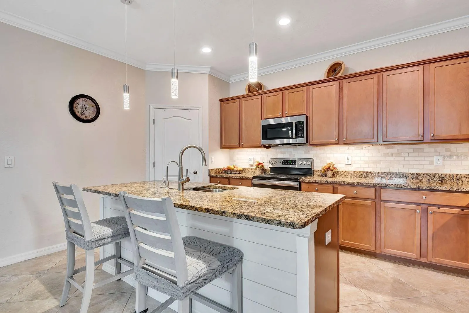 7112 MARSH VIEW TER