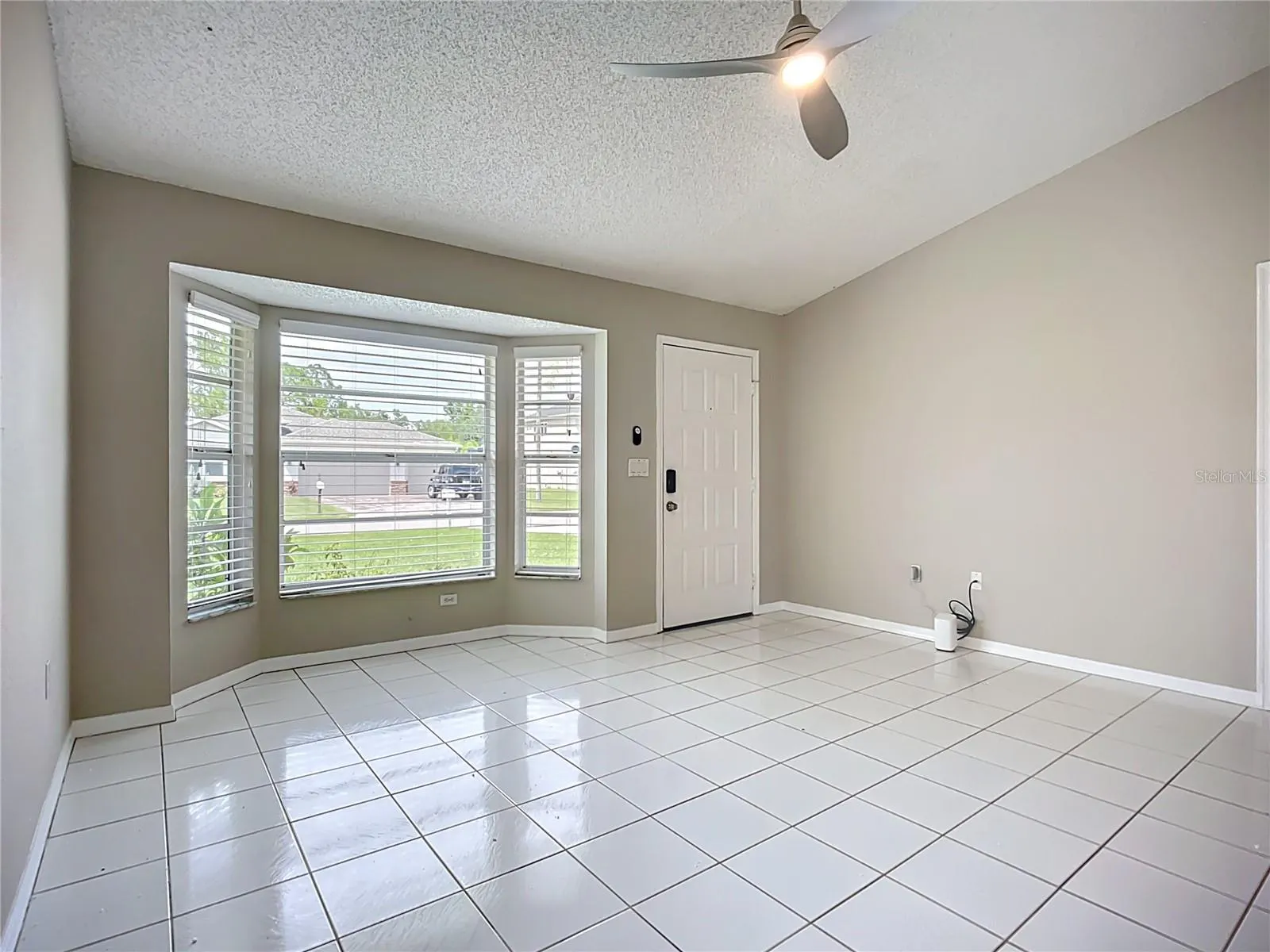 25075 PALISADE RD