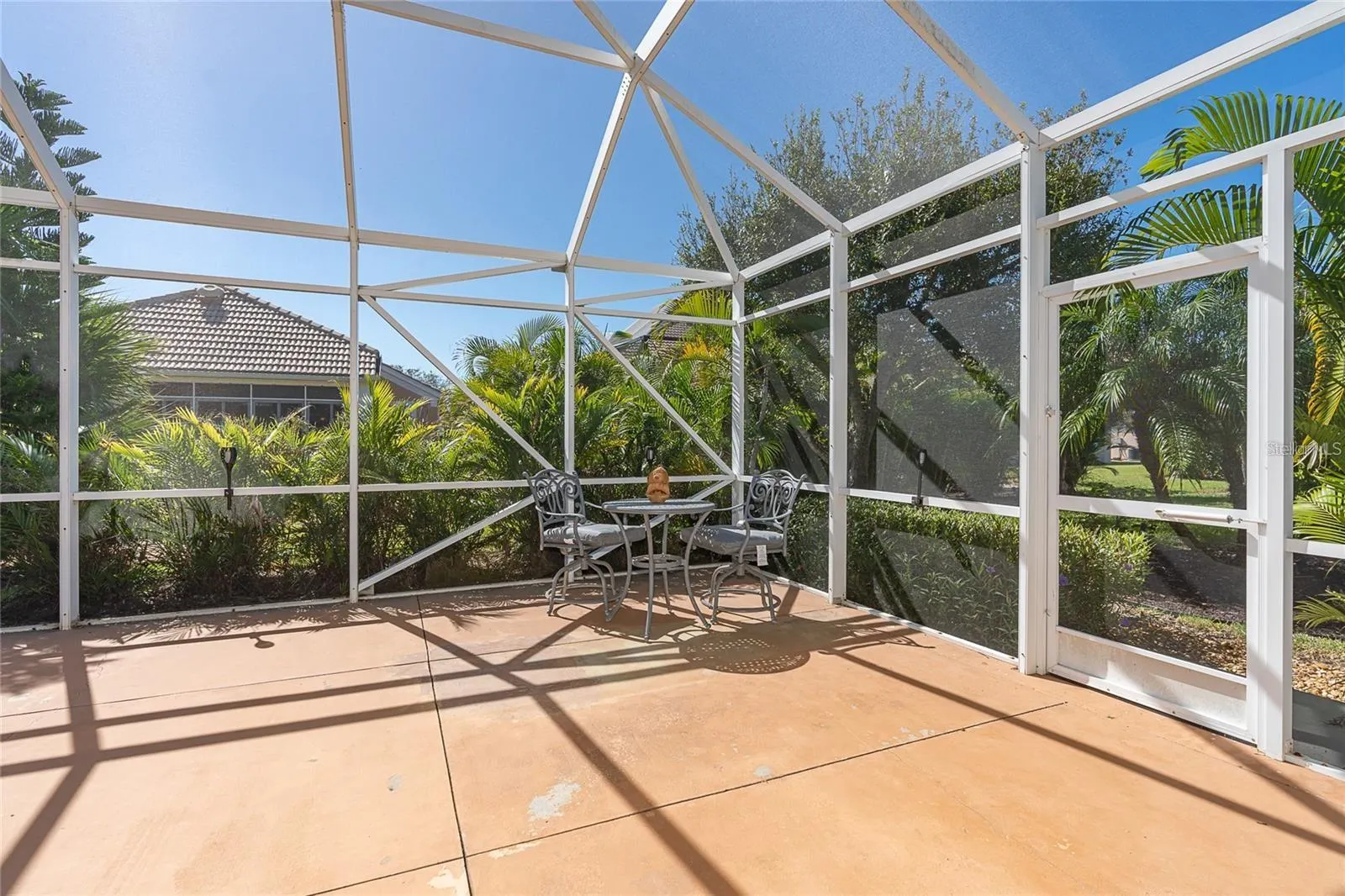320 LANGHOLM DR