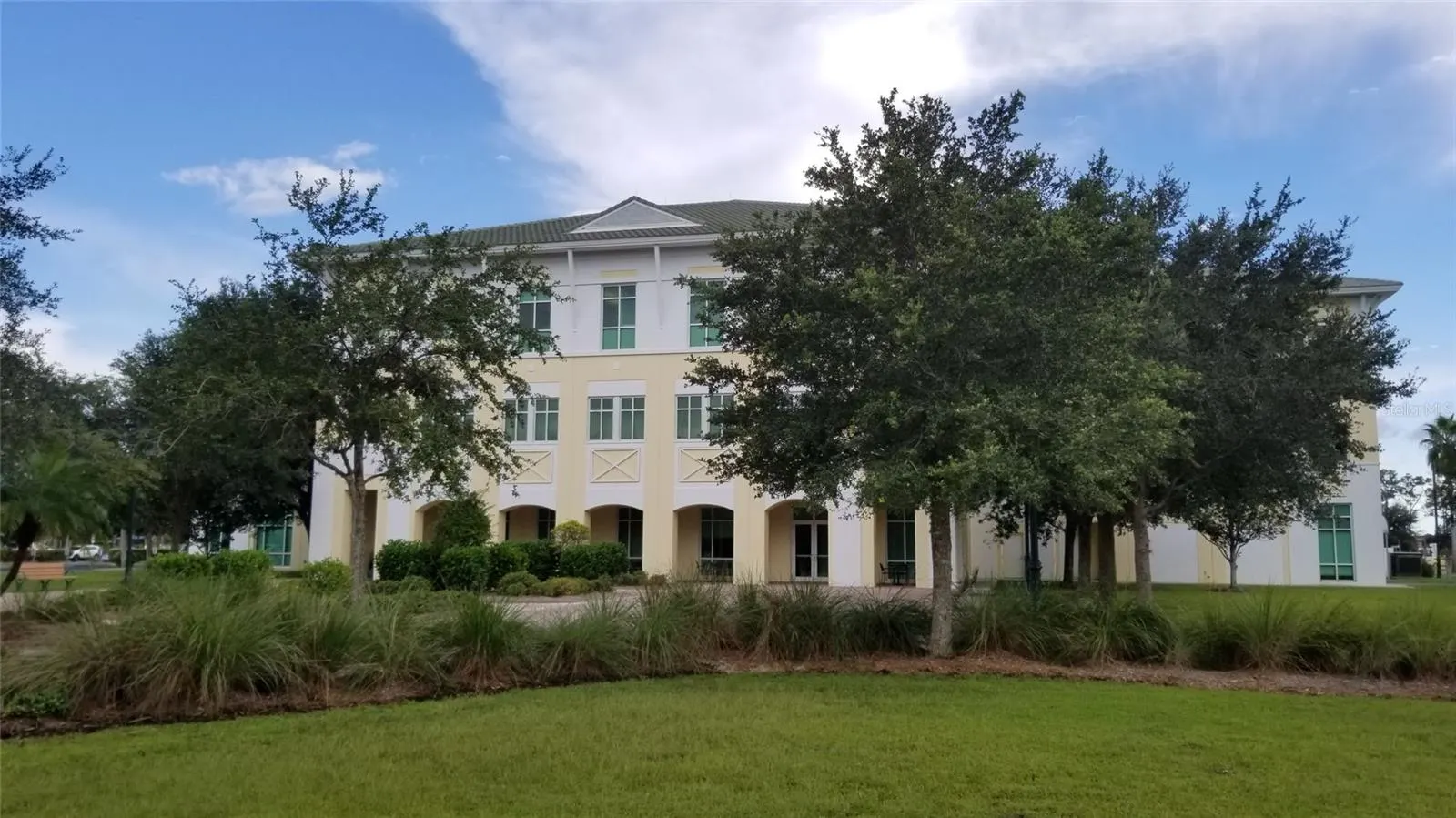 1135086043 JESUP AVE