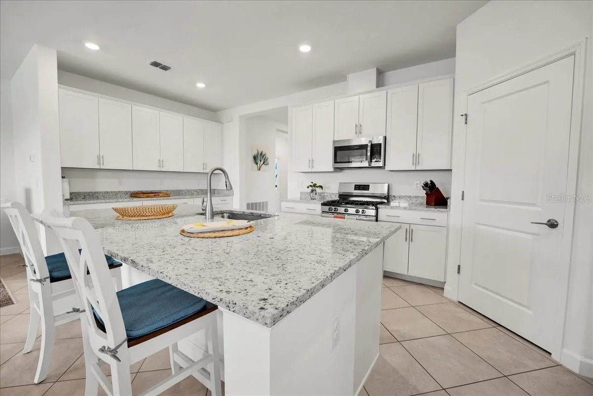 5161 CORAL REEF WAY