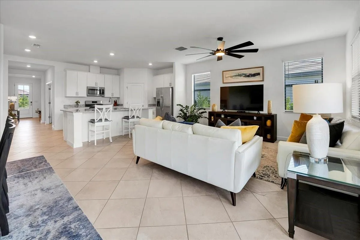 5161 CORAL REEF WAY