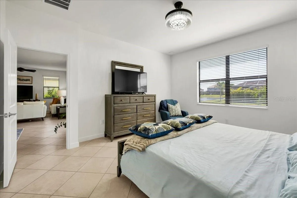5161 CORAL REEF WAY