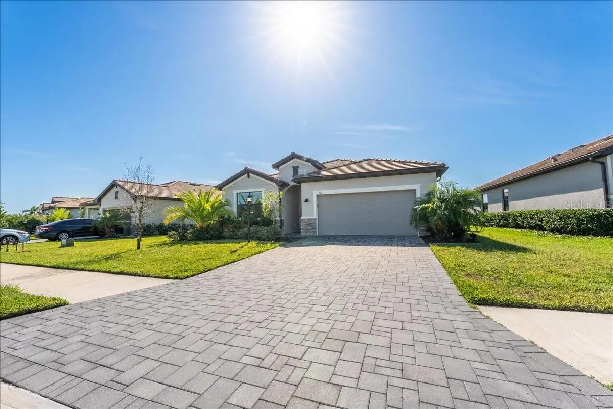 5161 CORAL REEF WAY
