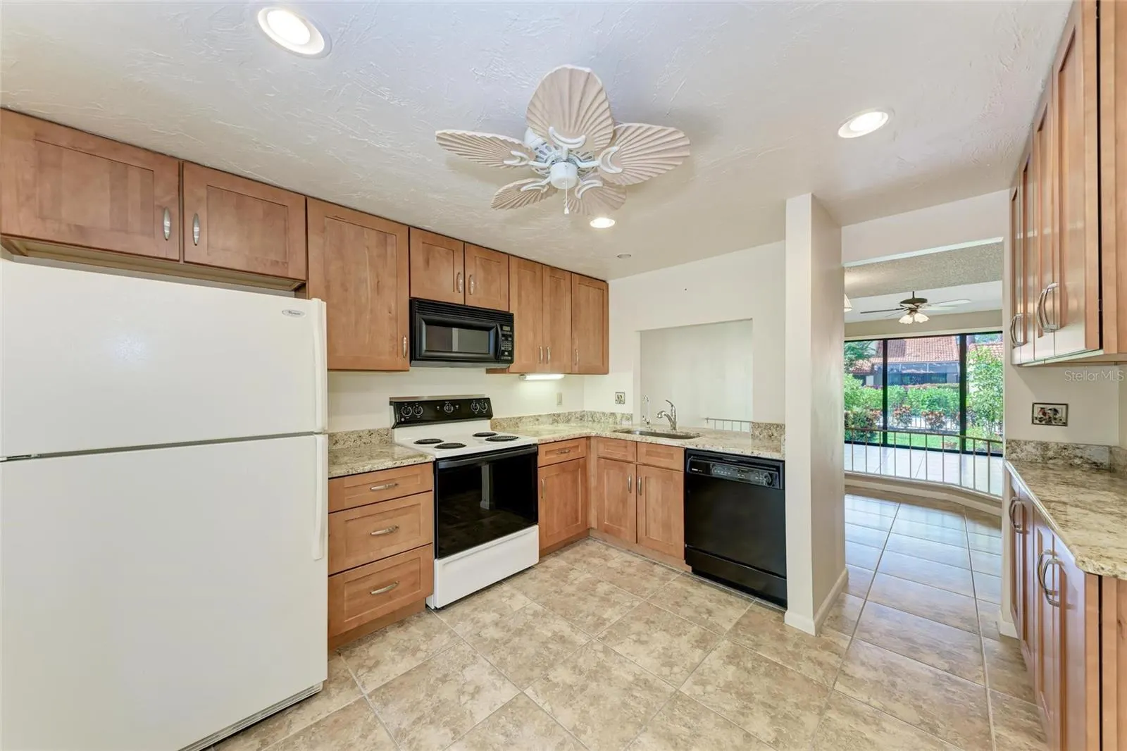 5362 HUNTINGWOOD CT #16, #16