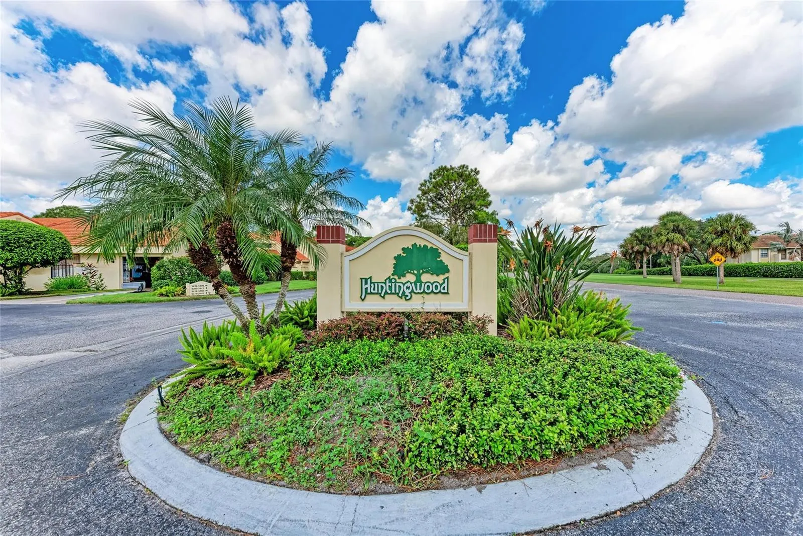 5362 HUNTINGWOOD CT #16, #16