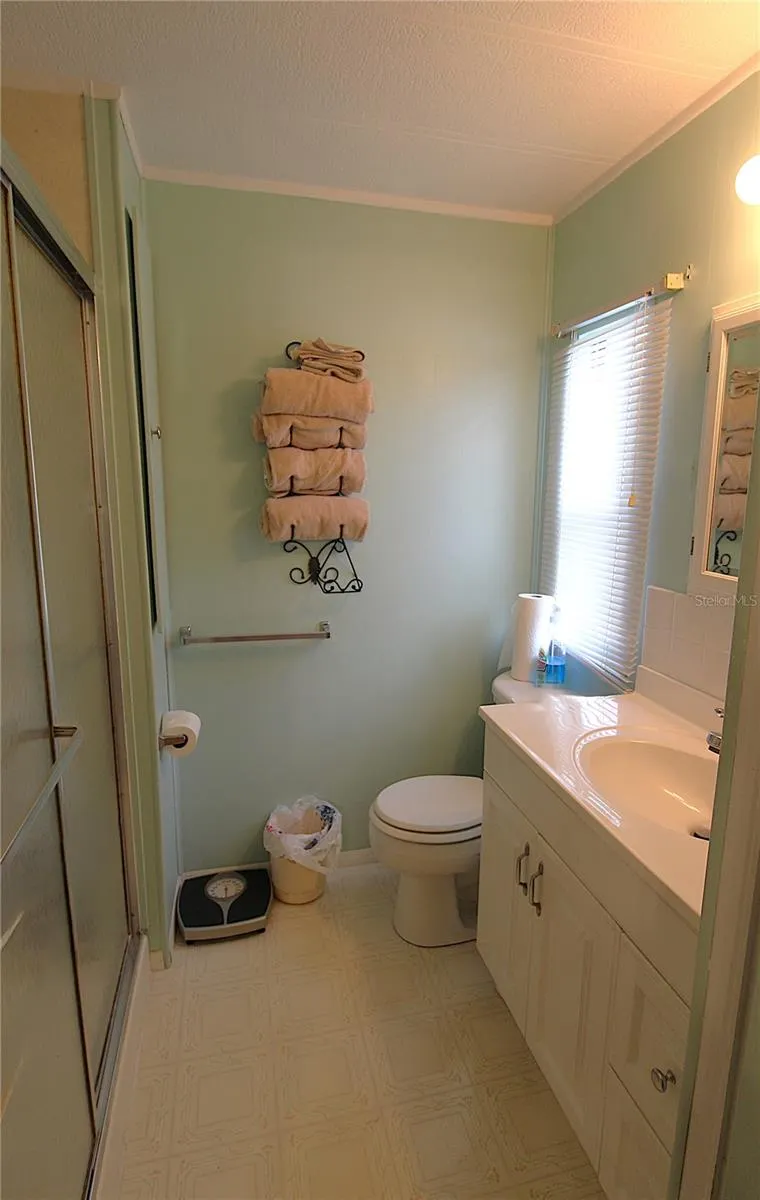 607 CERVINA DR