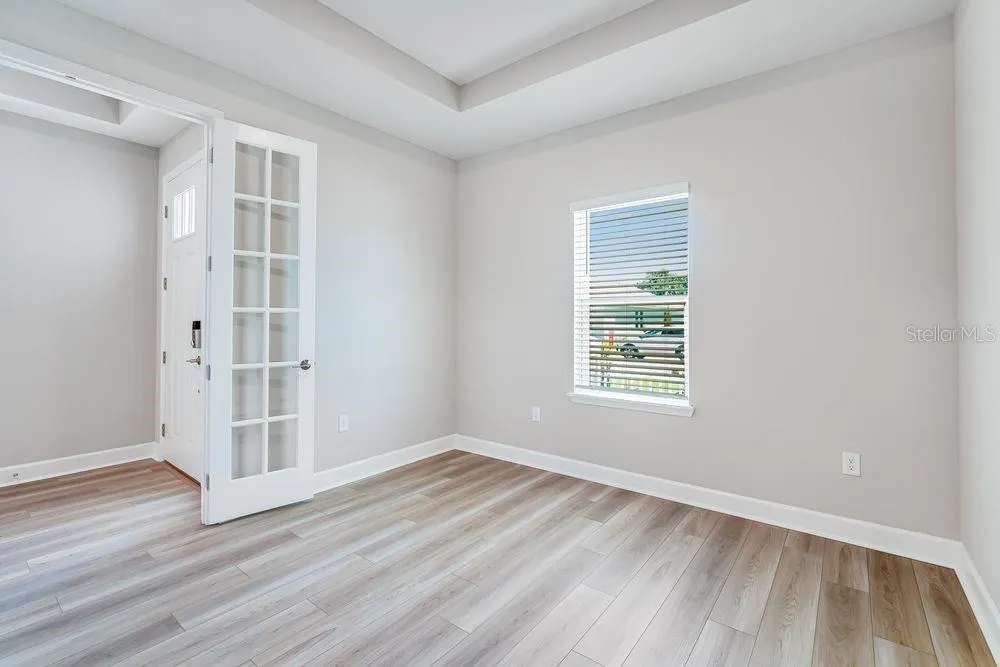 1583 LAUREL BROOK LN