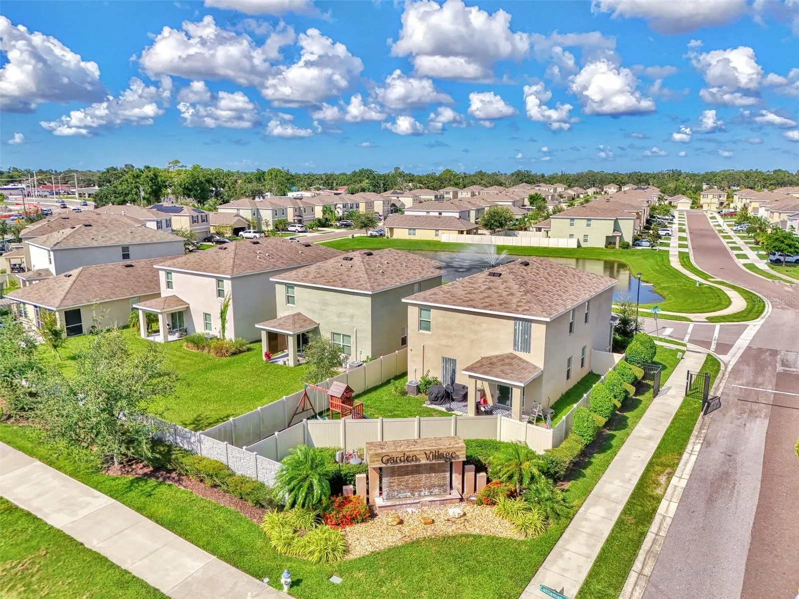 3812 GOLDEN ORIOLE PKWY