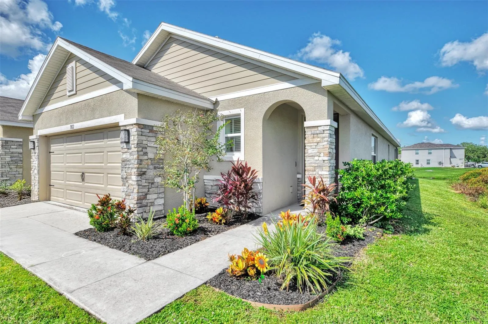 3812 GOLDEN ORIOLE PKWY