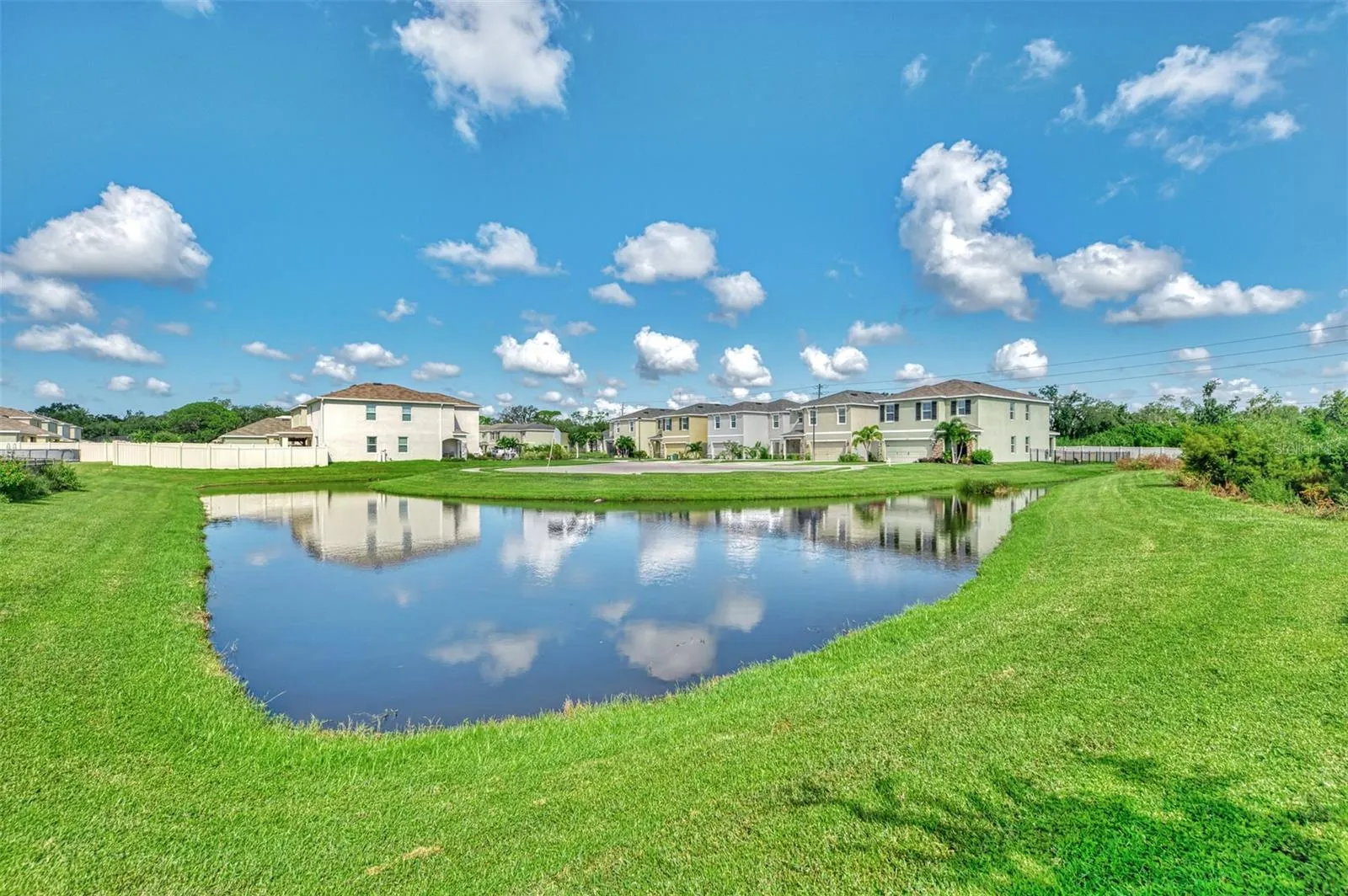 3812 GOLDEN ORIOLE PKWY