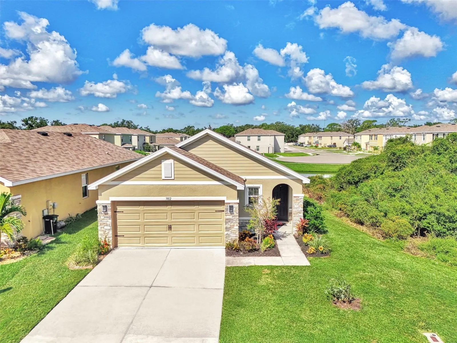 3812 GOLDEN ORIOLE PKWY