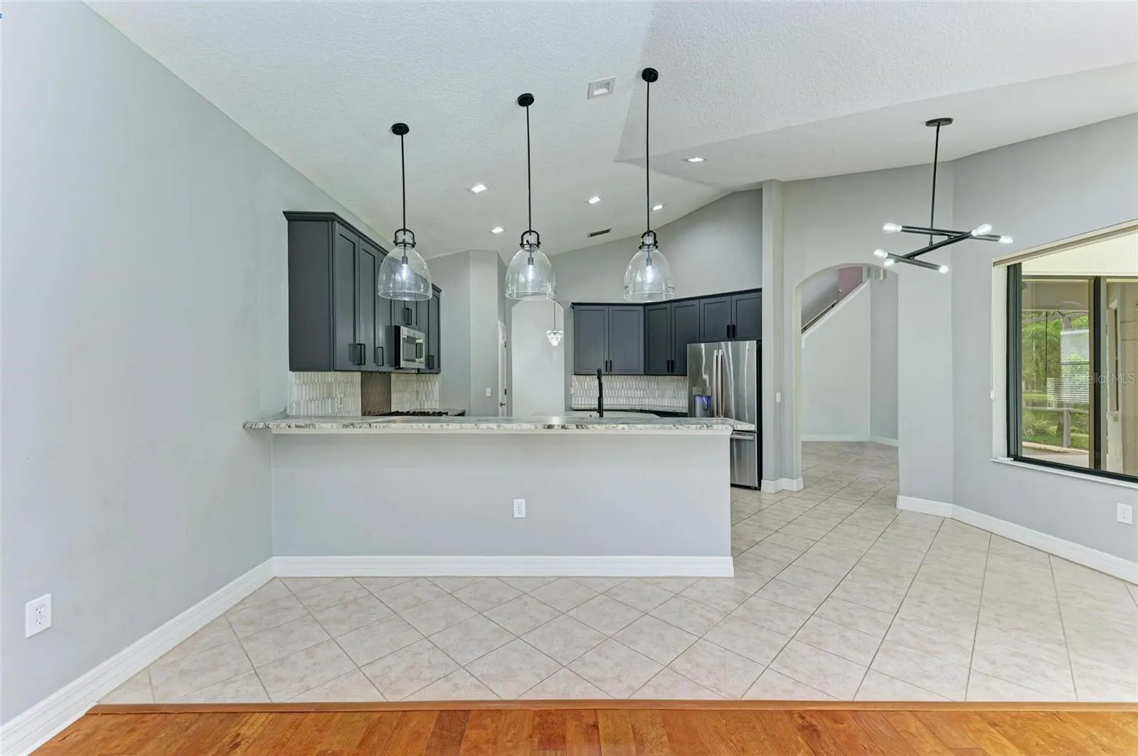 6423 ROYAL TERN CIR