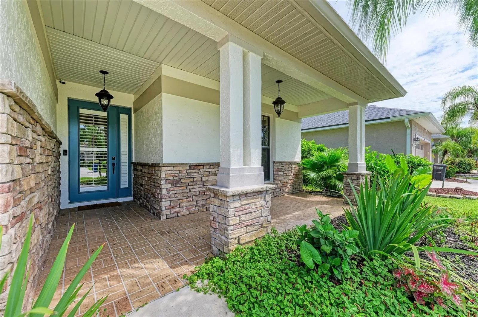 6423 ROYAL TERN CIR