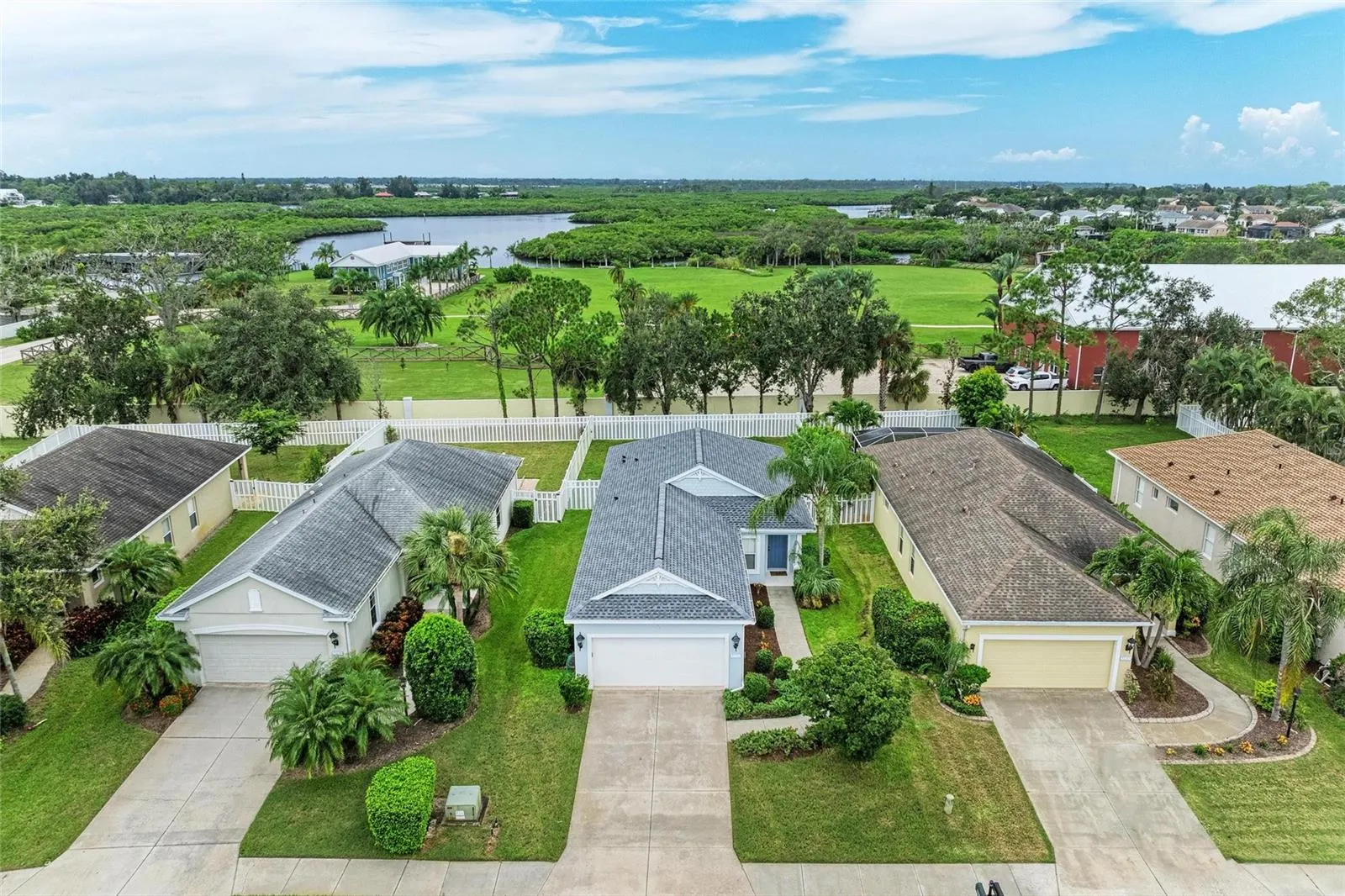5234 AQUA BREEZE DR