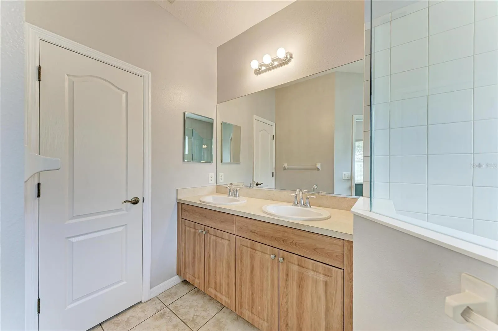 5234 AQUA BREEZE DR