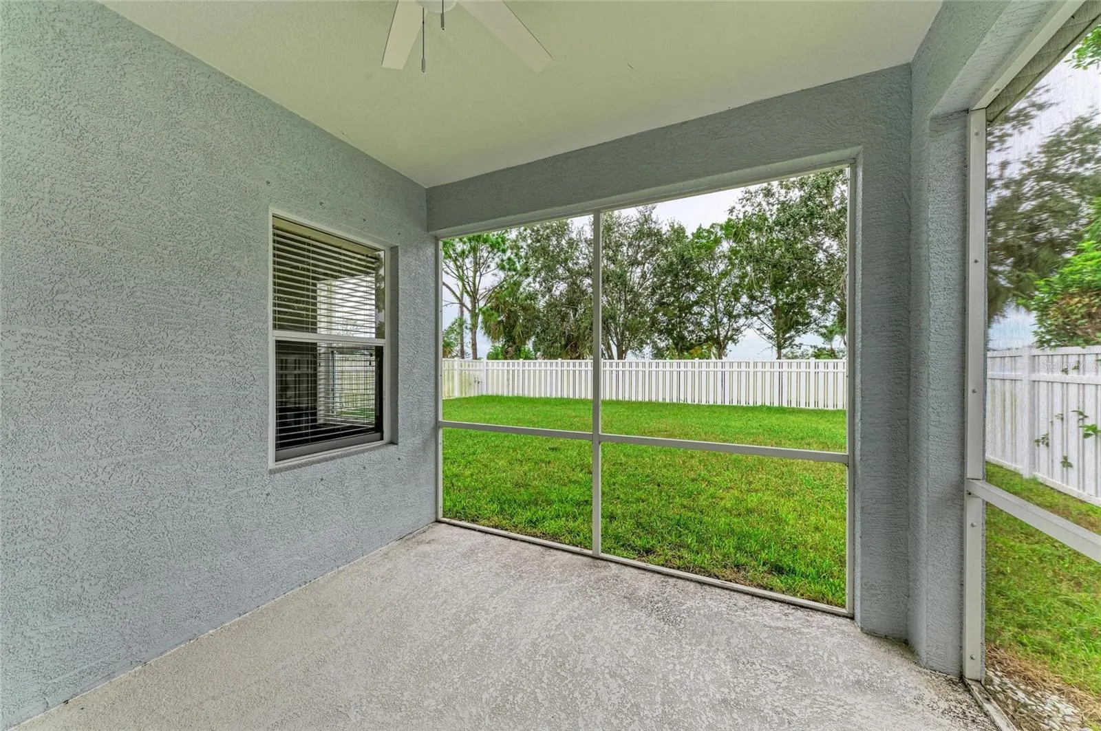 5234 AQUA BREEZE DR