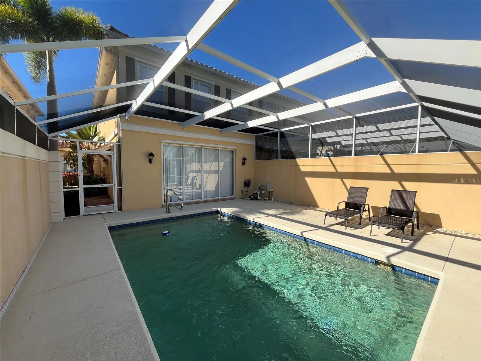 1707 BURGOS DR