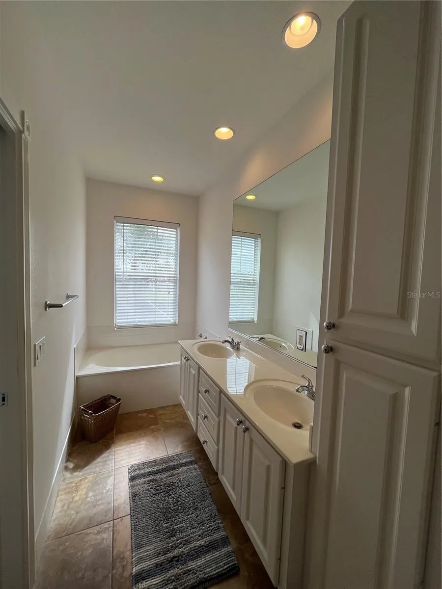 1707 BURGOS DR