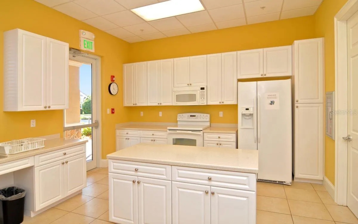 1707 BURGOS DR