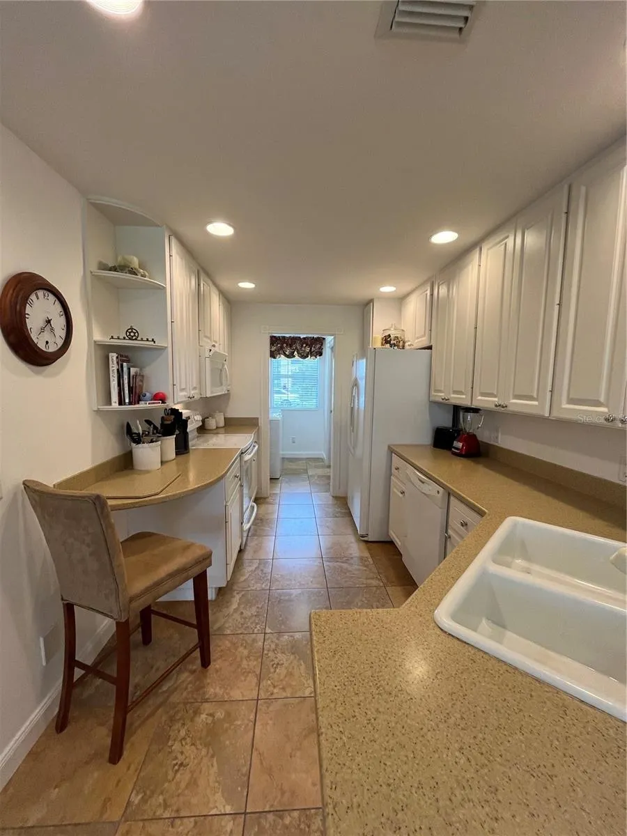 1707 BURGOS DR