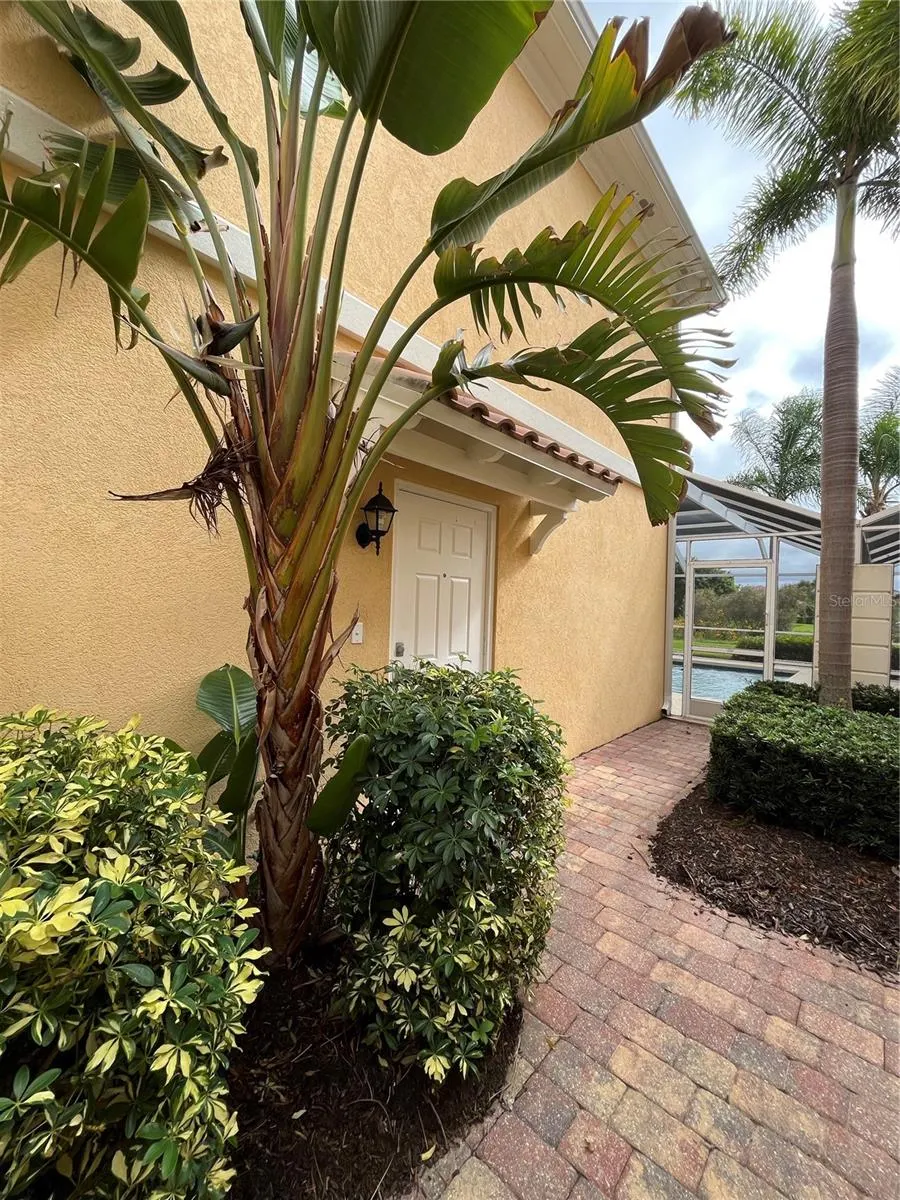 1707 BURGOS DR