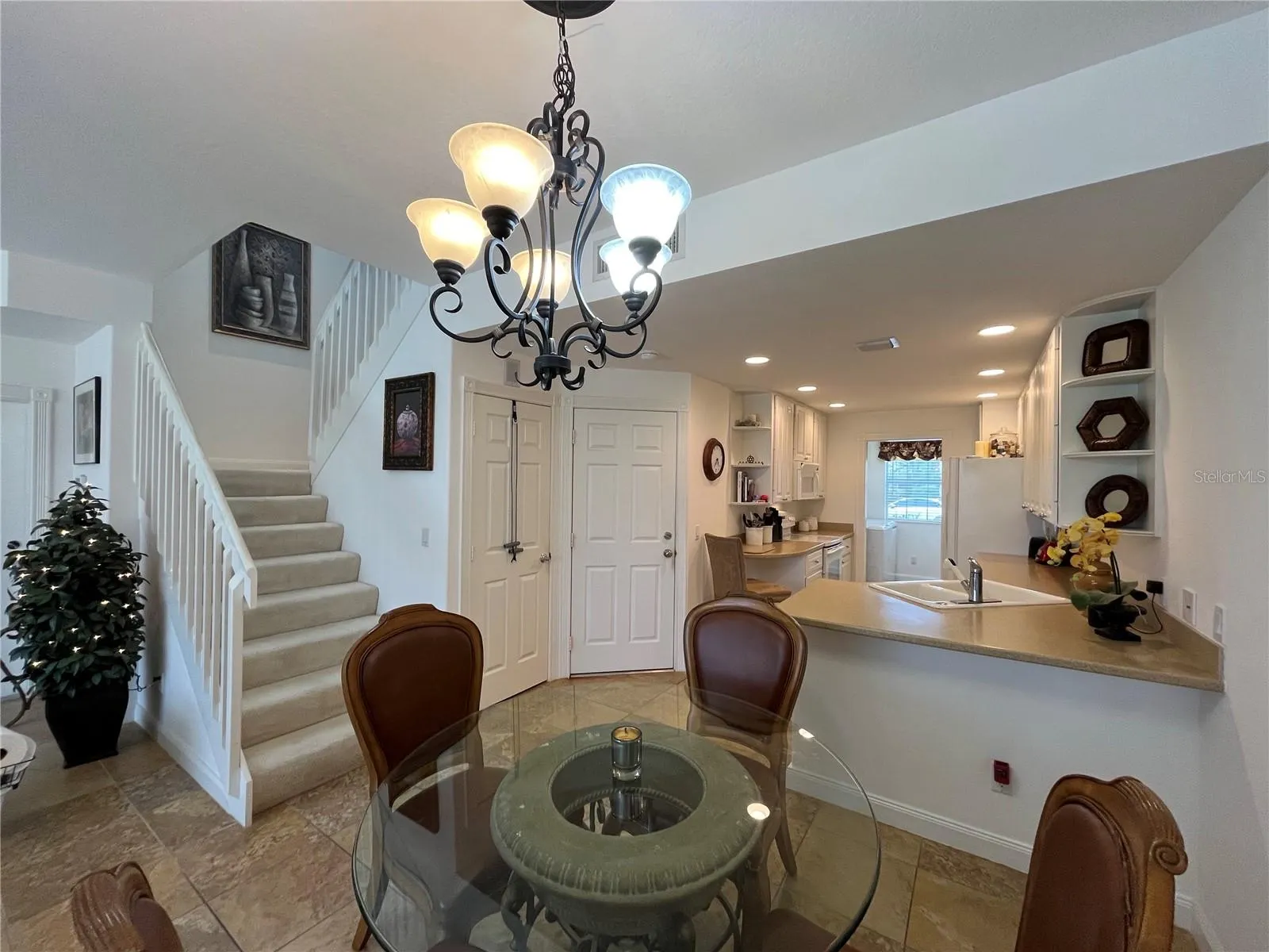 1707 BURGOS DR