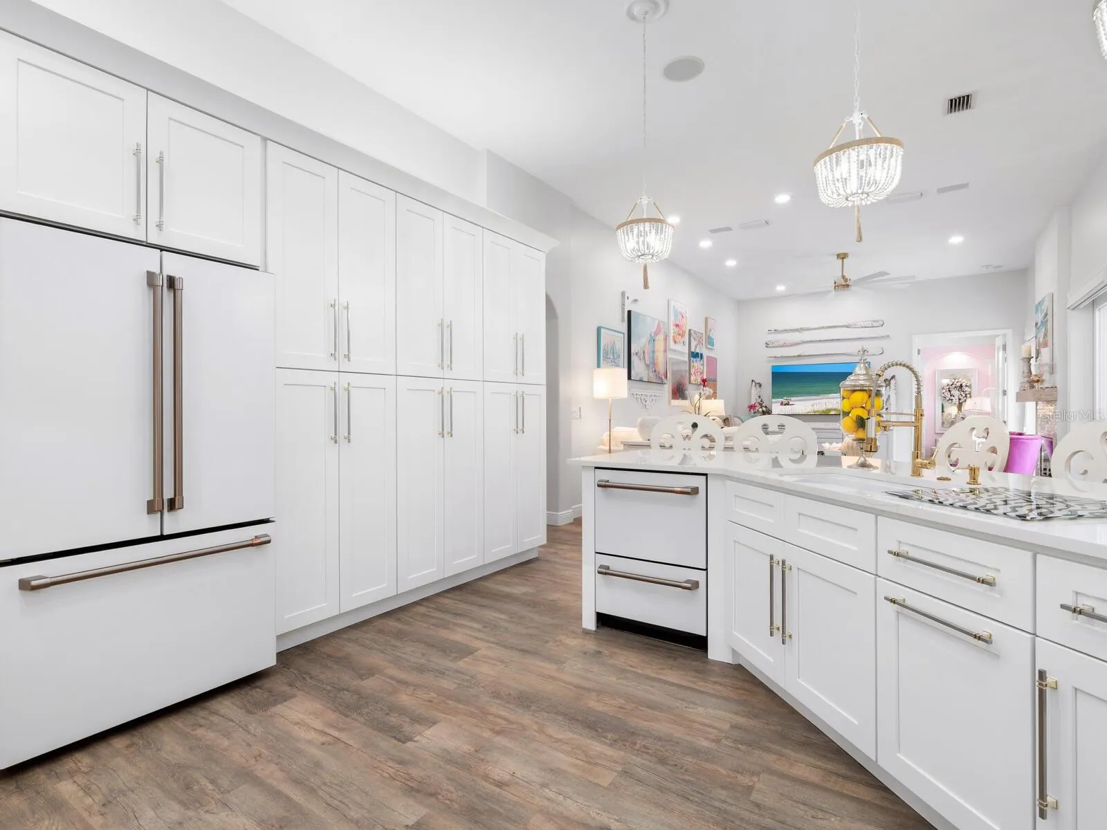 8600 WOODBRIAR DR