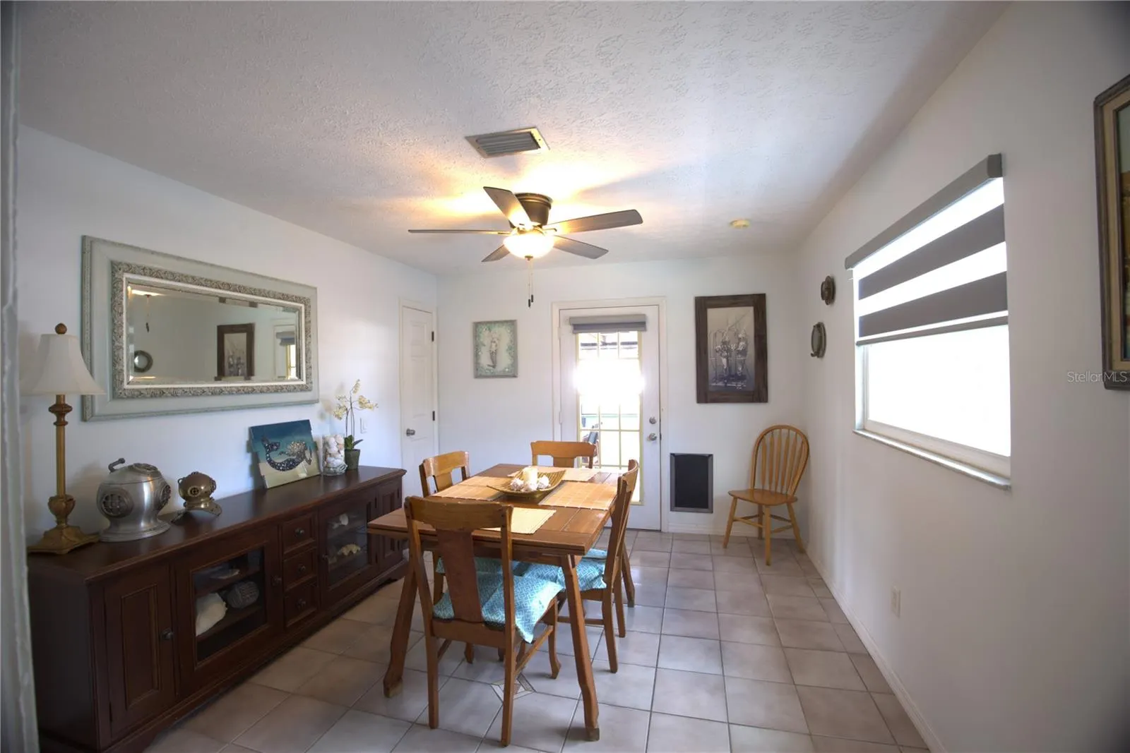 113 COLONIA LN W